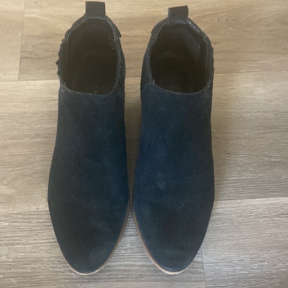 Marc Fisher Wilde Ankle Boots - Picture 3 of 9